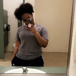 Meet your Posher, Chloe